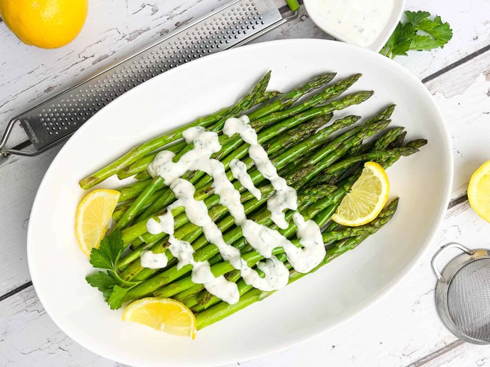 Image of Roasted Asparagus with Zesty Lemon Aioli